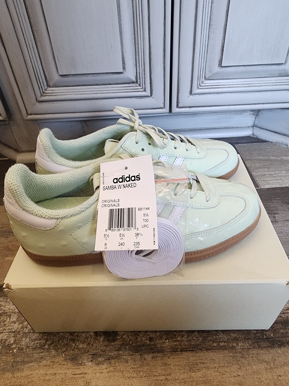 Adidas W Naked Samba Sneakers in Light Mint with White Stripes BNIB NWT - Picture 4 of 8